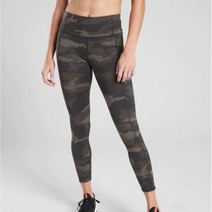 Athleta Camo Contender 7/8  Tight Black Olive S